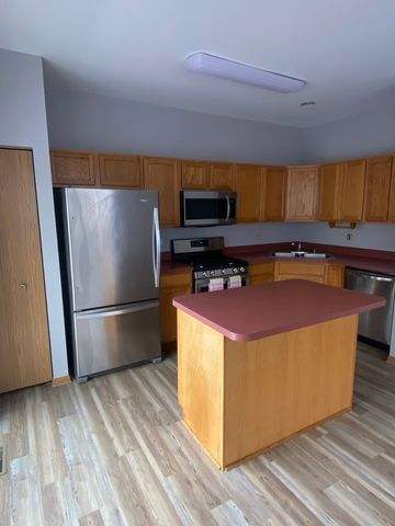 759 CHERRY CREEK Drive 759, Grayslake, IL 60030