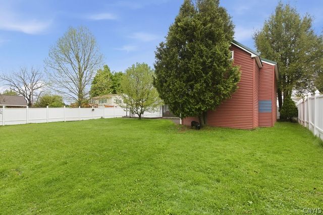 402 Idlewood Boulevard, Van Buren, NY 13027