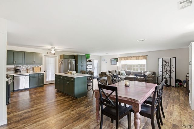 402 Idlewood Boulevard, Van Buren, NY 13027