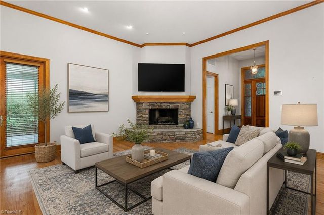 621 Crystal Bay Drive, Denton, NC 27239