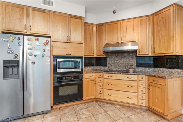 621 Crystal Bay Drive, Denton, NC 27239