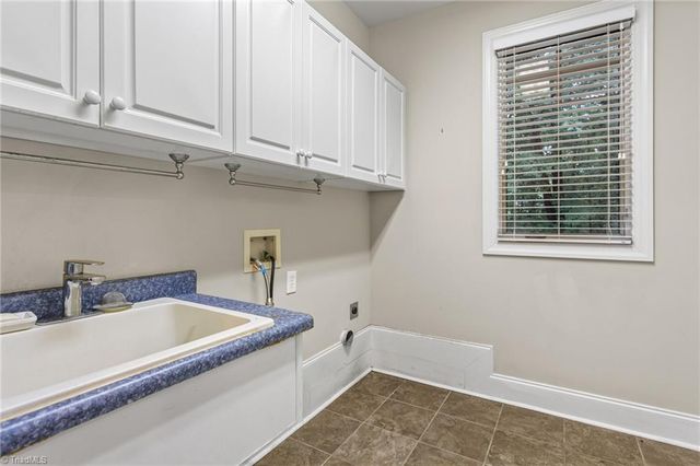 621 Crystal Bay Drive, Denton, NC 27239