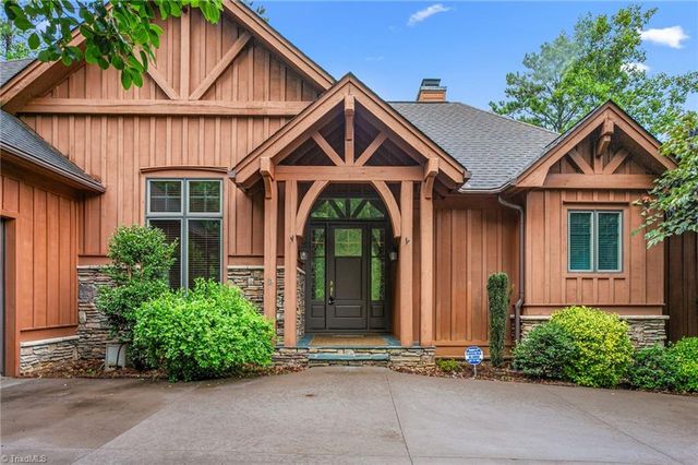 621 Crystal Bay Drive, Denton, NC 27239