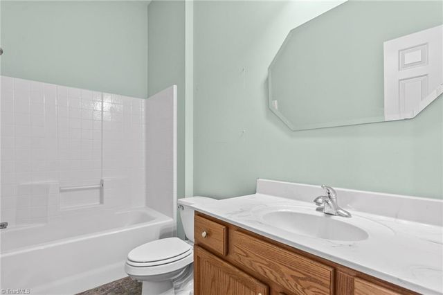 621 Crystal Bay Drive, Denton, NC 27239