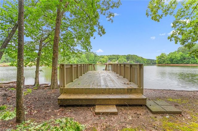 621 Crystal Bay Drive, Denton, NC 27239