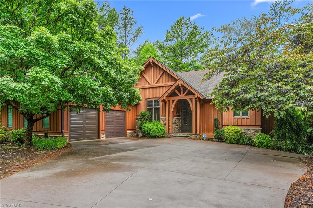 621 Crystal Bay Drive, Denton, NC 27239