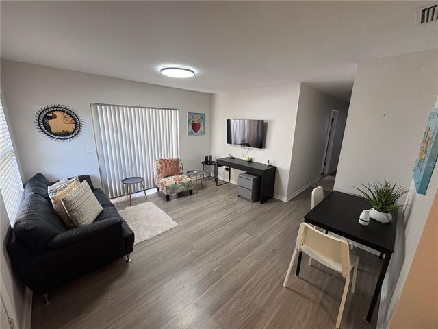 5210 S ZION STREET, Tampa, FL 33611