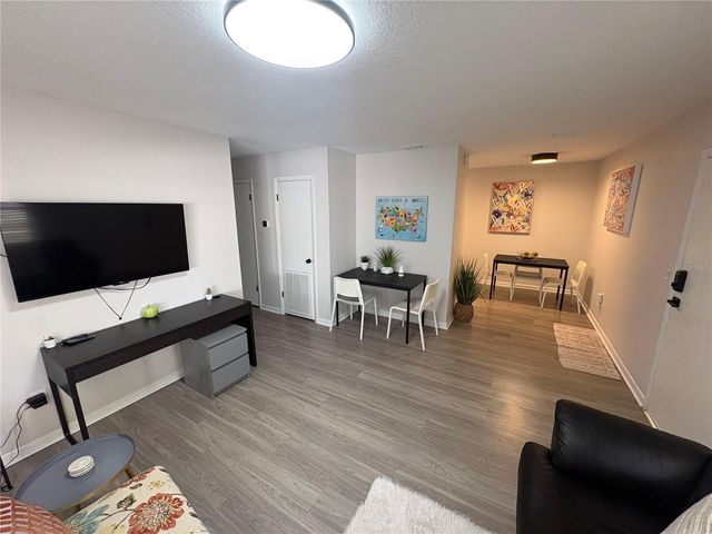 5210 S ZION STREET, Tampa, FL 33611