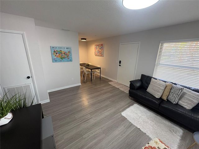 5210 S ZION STREET, Tampa, FL 33611