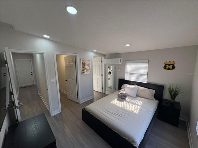 5210 S ZION STREET, Tampa, FL 33611