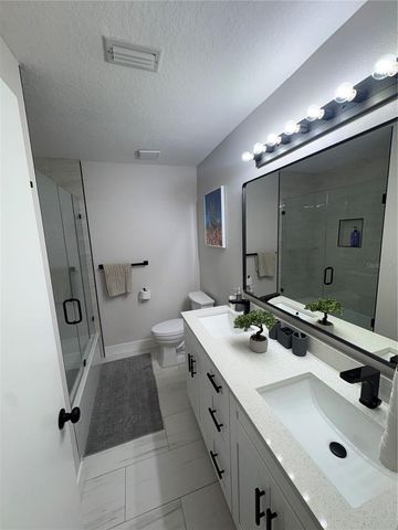 5210 S ZION STREET, Tampa, FL 33611