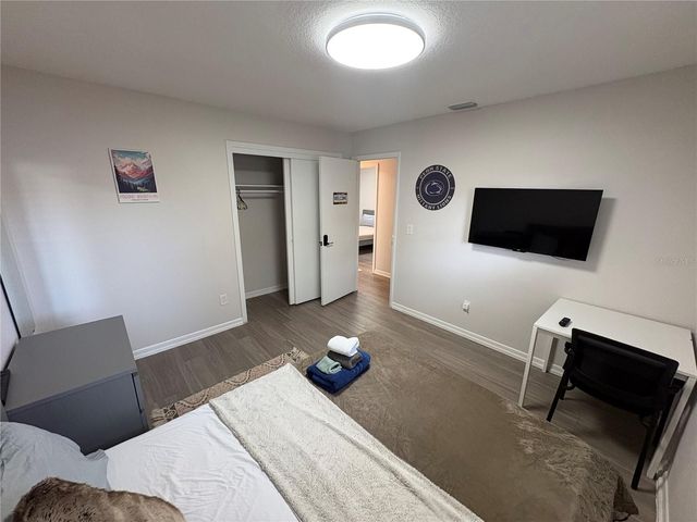 5210 S ZION STREET, Tampa, FL 33611