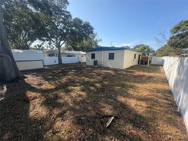 5210 S ZION STREET, Tampa, FL 33611