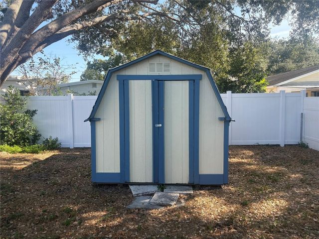 5210 S ZION STREET, Tampa, FL 33611