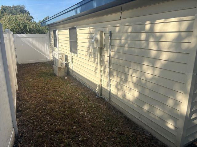 5210 S ZION STREET, Tampa, FL 33611