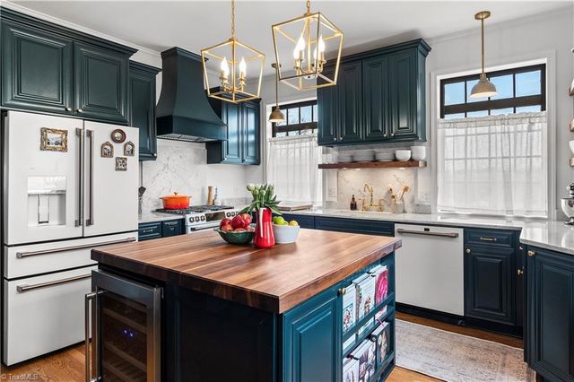 903 West End Boulevard, Winston-salem, NC 27101