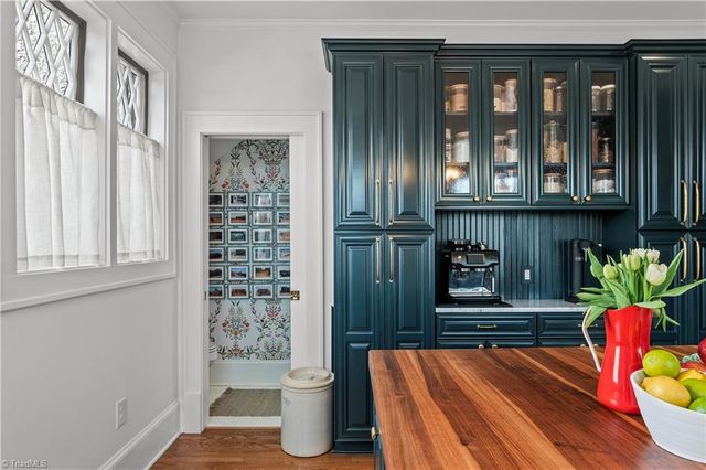 903 West End Boulevard, Winston-salem, NC 27101