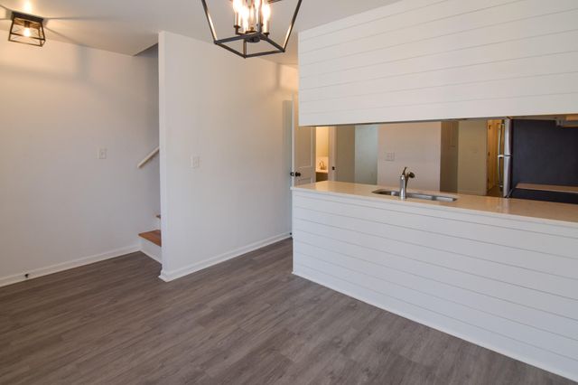 7733 Oldridge Road A, North Charleston, SC 29418