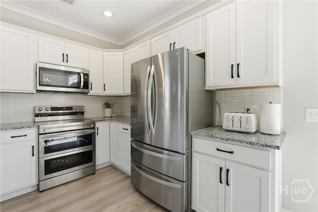 250 Whitaker Way N, Richmond Hill, GA 31324