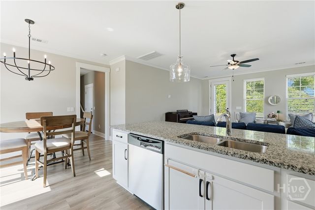 250 Whitaker Way N, Richmond Hill, GA 31324