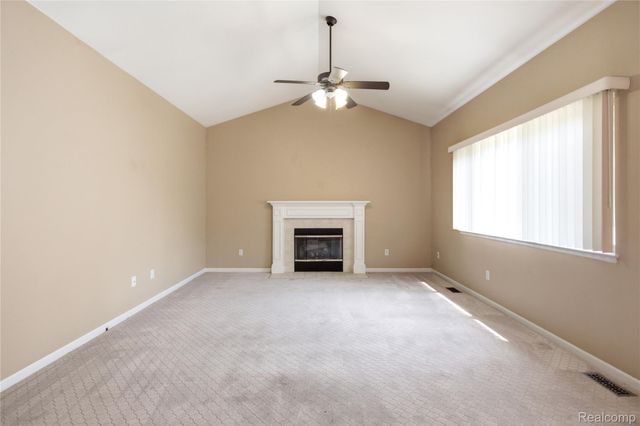 22085 Cherrywood Road, Woodhaven, MI 48183