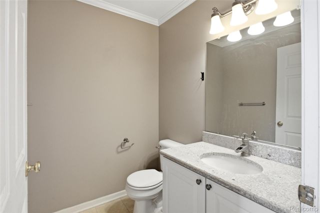 22085 Cherrywood Road, Woodhaven, MI 48183