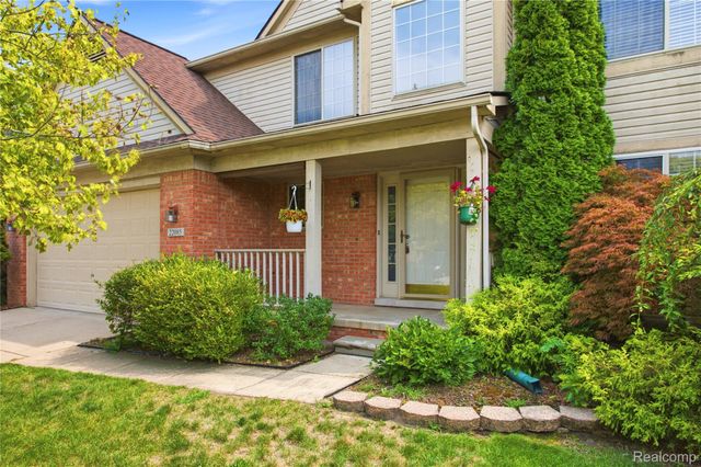 22085 Cherrywood Road, Woodhaven, MI 48183