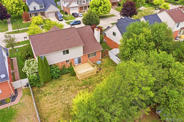 22085 Cherrywood Road, Woodhaven, MI 48183