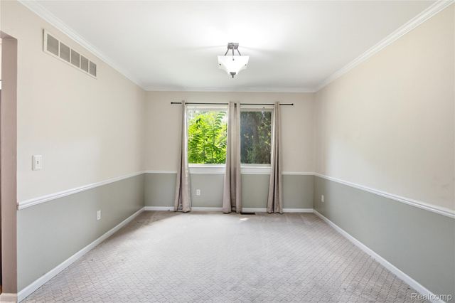 22085 Cherrywood Road, Woodhaven, MI 48183