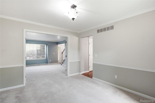22085 Cherrywood Road, Woodhaven, MI 48183