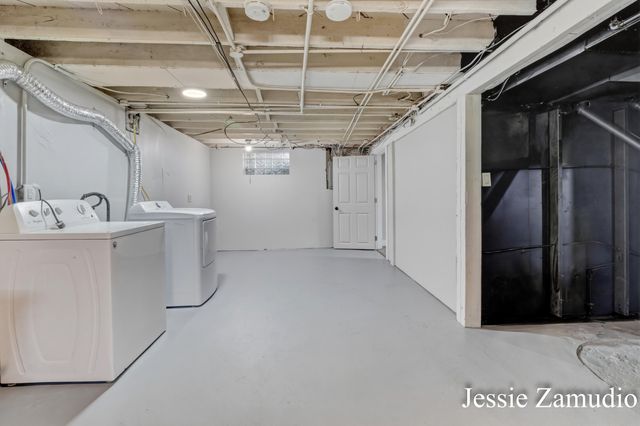 1810 Eastern Avenue Se, City Of Grand Rapids, MI 49507