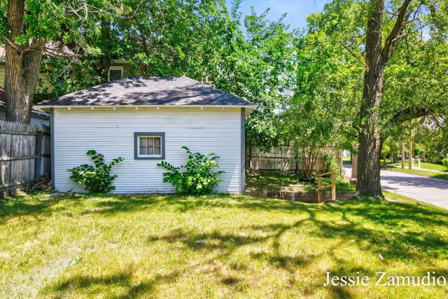 1810 Eastern Avenue Se, City Of Grand Rapids, MI 49507