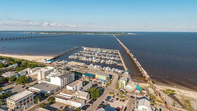113 Beverly Drive, Bay Saint Louis, MS 39520