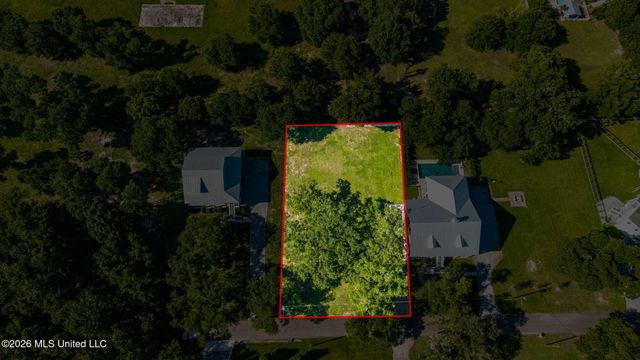 113 Beverly Drive, Bay Saint Louis, MS 39520