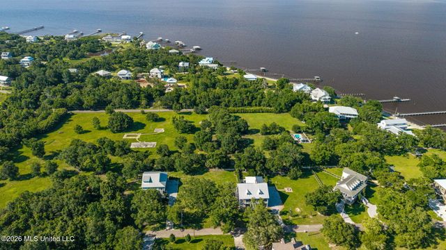 113 Beverly Drive, Bay Saint Louis, MS 39520