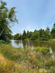 430 Dolphin Avenue NE, Ocean Shores, WA 98569
