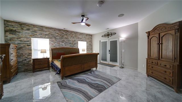 232 Waters Lake Drive, Woodstock, GA 30188