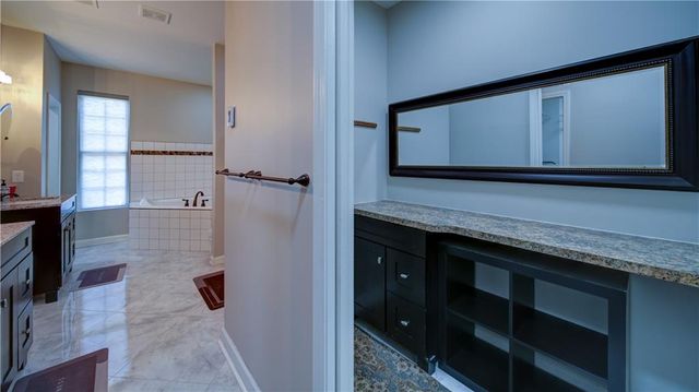 232 Waters Lake Drive, Woodstock, GA 30188