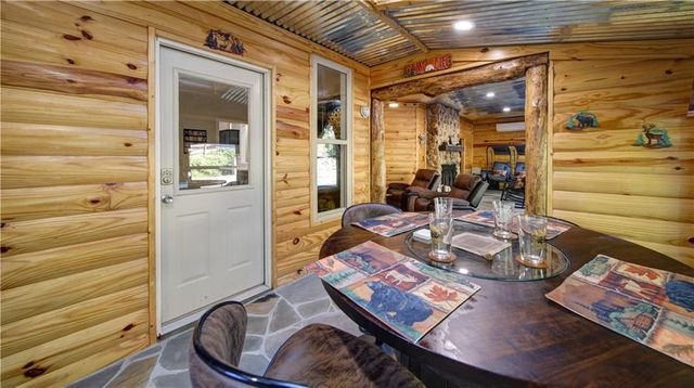 232 Waters Lake Drive, Woodstock, GA 30188