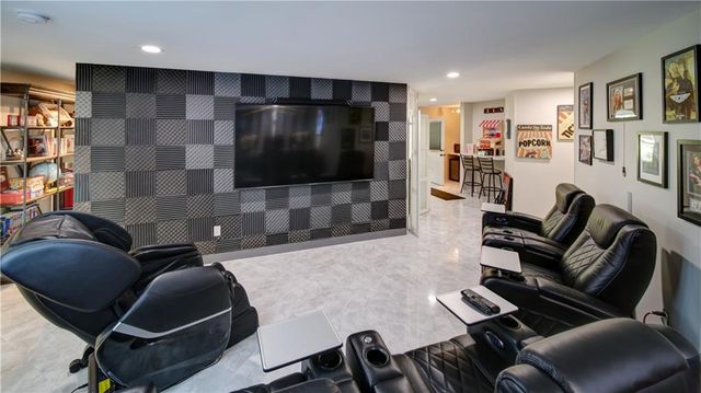 232 Waters Lake Drive, Woodstock, GA 30188