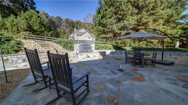 232 Waters Lake Drive, Woodstock, GA 30188