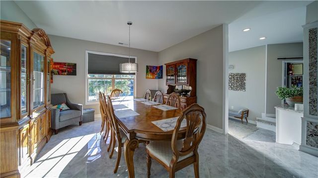 232 Waters Lake Drive, Woodstock, GA 30188