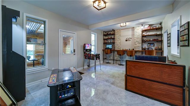 232 Waters Lake Drive, Woodstock, GA 30188