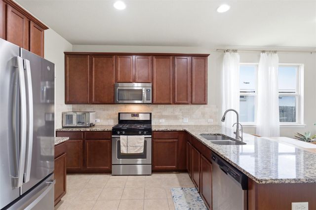 8104 Rosano ST, Round Rock, TX 78665