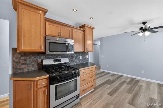 1415 Saint Theresa Lane, St Charles, MO 63304