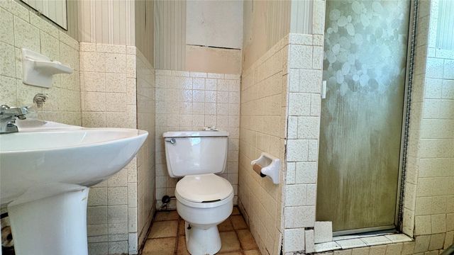 100 Poinsetta Circle, Terrell, TX 75160