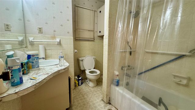 100 Poinsetta Circle, Terrell, TX 75160