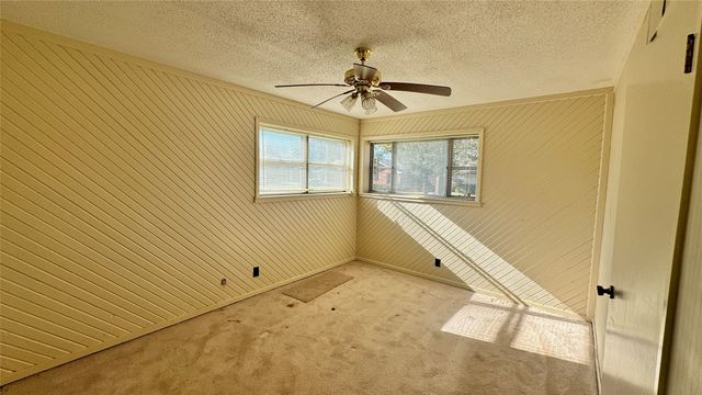 100 Poinsetta Circle, Terrell, TX 75160