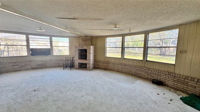 100 Poinsetta Circle, Terrell, TX 75160