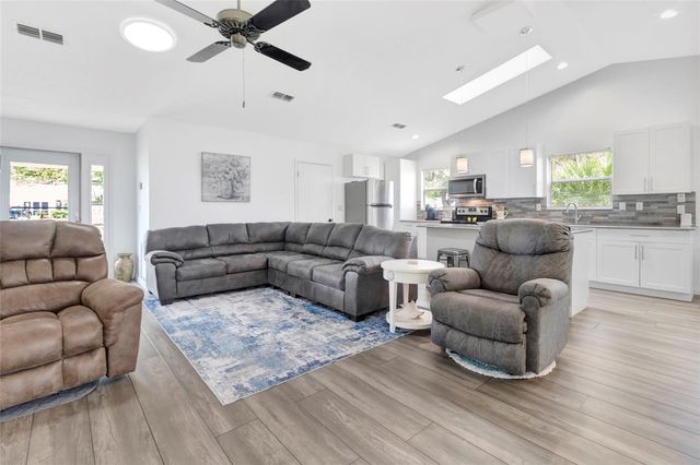 27 GORDON COURT, Leesburg, FL 34788